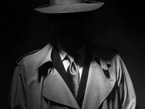 clandestine