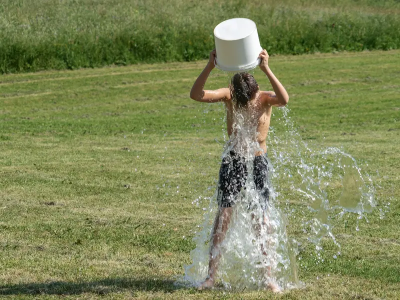 douse